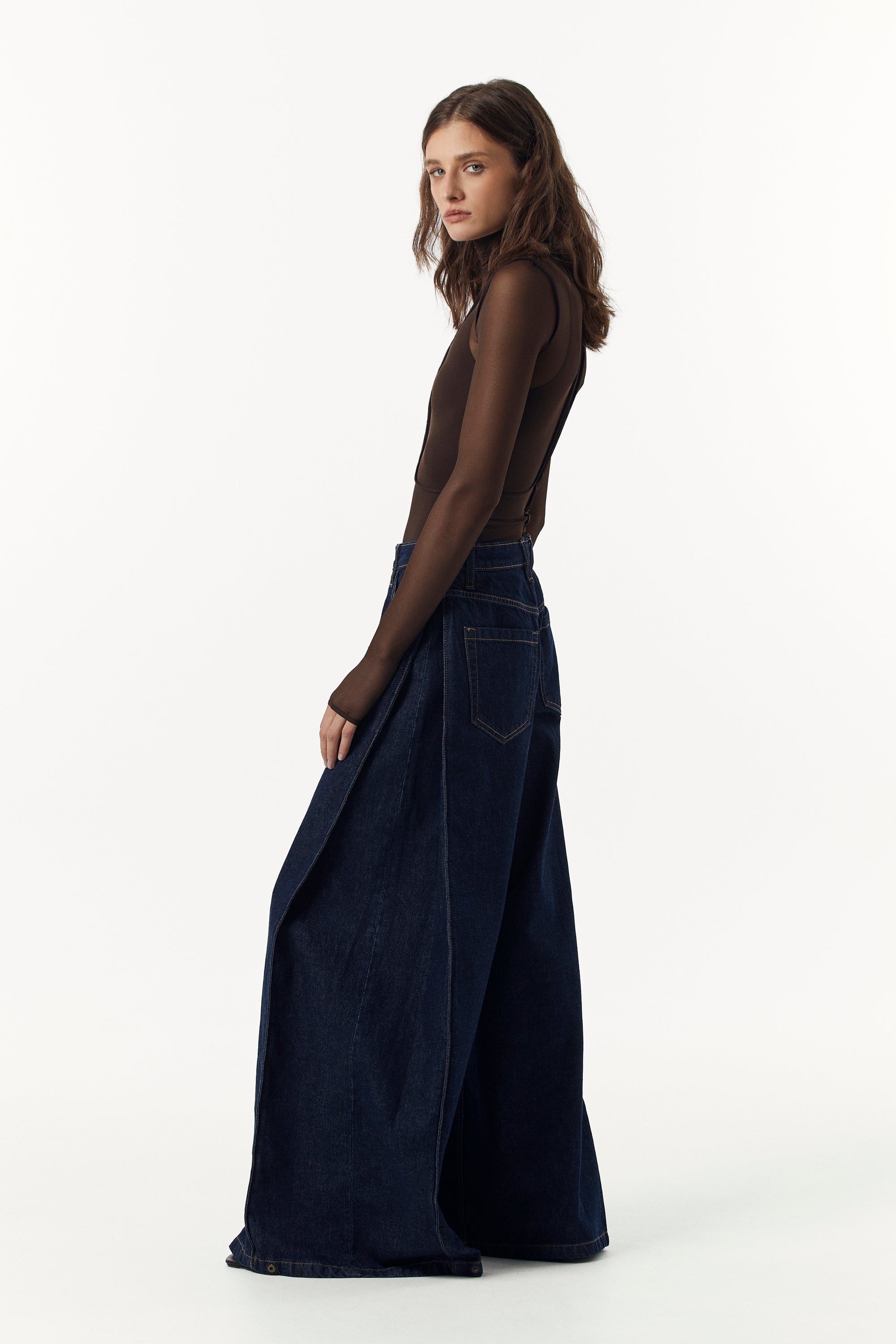 Navy Jeans